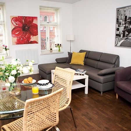 Apt 2, Trafalgar Square 2Nd Floor By Indigo Flats London Exterior foto